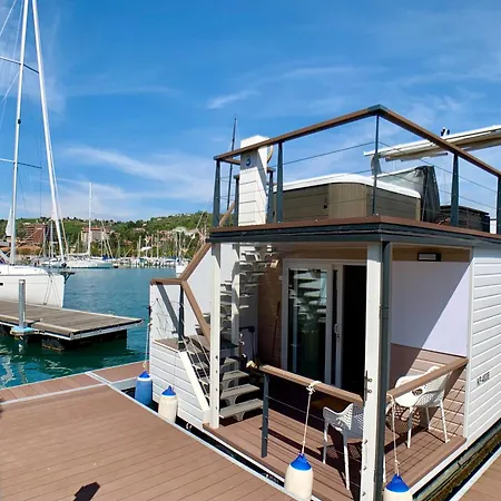 Bellavista Houseboat Apartment Portorose Room photo