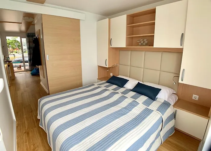 Bellavista Houseboat Apartment Portorose