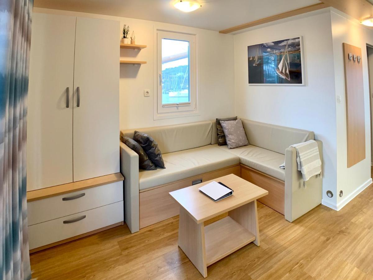 Apartment Bellavista Houseboat *